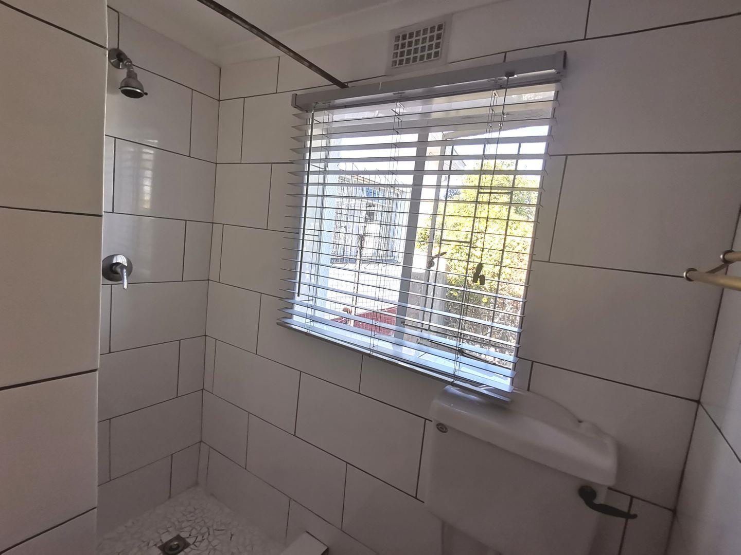 To Let 1 Bedroom Property for Rent in Belmont Park Western Cape